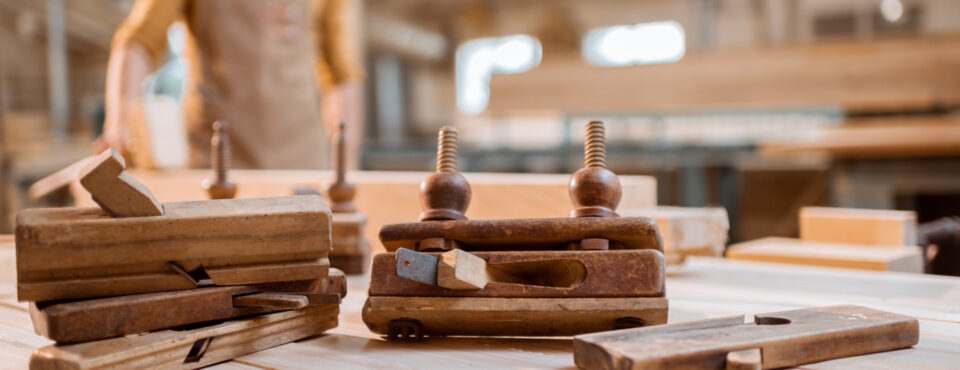 Se perfectionner dans l’univers du bois grâce à une formation adaptée